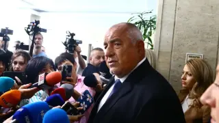 Борисов отсече: Още една лъжа замина, мен ме арестуваха 40 човека, а бременната ми дъщеря ми държеше ръката БЛИЦ Live