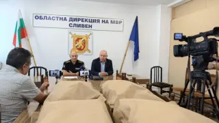Мощен удар за над милион лева на полицията в Сливен Снимки