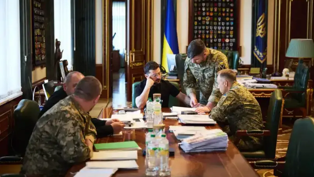 Киев обмисля отстъпление отвъд Днепър и отдалечаване от фронтовата линия на запад