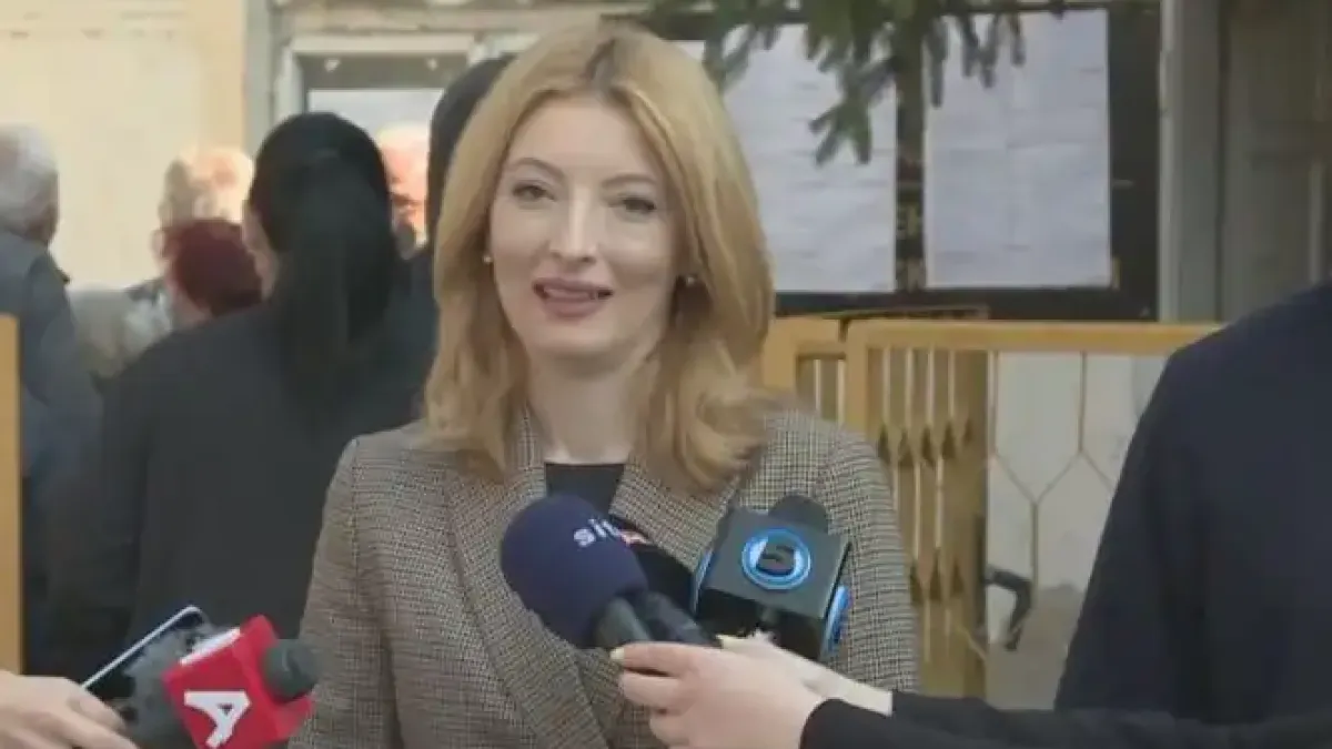 Ритана и заплашвана с изнасилване пред ченгетата: Брутално нападение над кметицата на Скопие и българска гражданка Данела Арсовска Видео