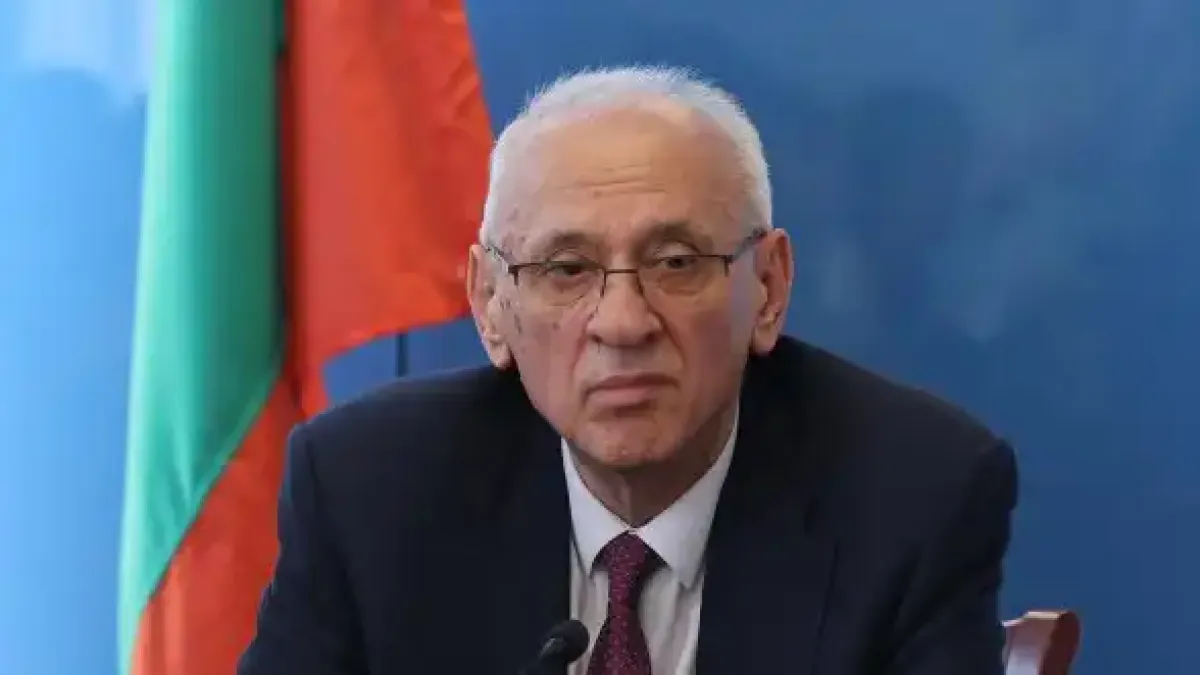 Здравният министър отговори на Асен Василев: Категоричен съм, че няма да позволя...