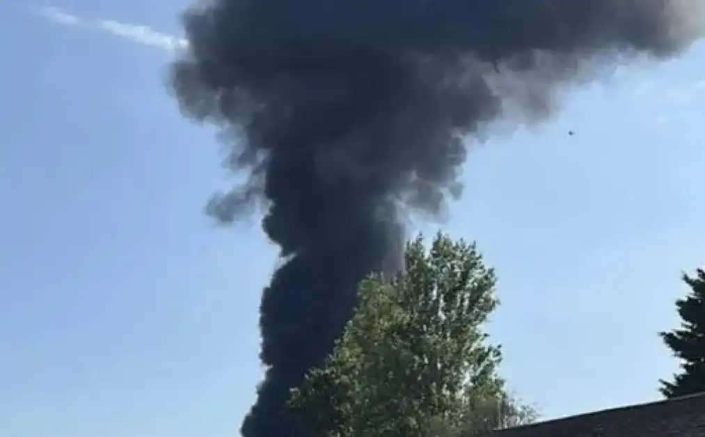Самолет се разби на летище в Лондон Видео
