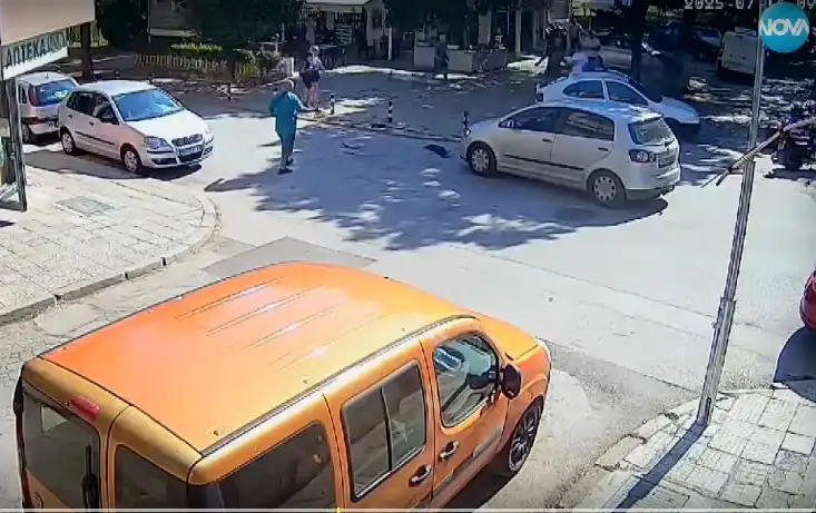 20-годишен шофьор блъсна пешеходка на тротоар след зрелищна катастрофа в Пловдив