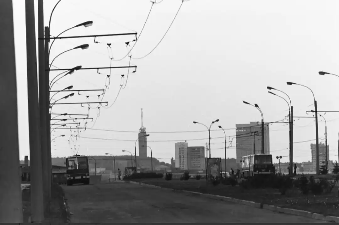 По-спокойна и различна: Вижте София през 70-те Снимки