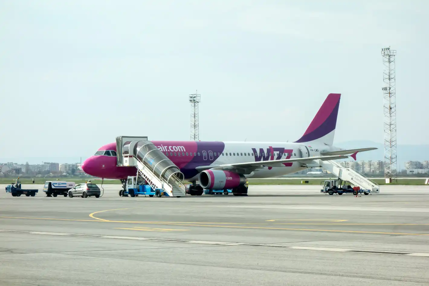Wizz Air поряза българите с билети, купени предварително за...