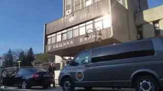 Икономическа полиция влезе в община Варна, проверява заповед на заместник на Коцев