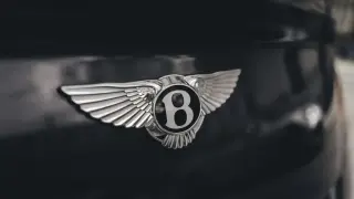 Bentley показва автомобил без предна пътническа седалка
