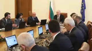 МС одобри бюджетната процедура за 2026 г., направена е голяма стъпка към еврото