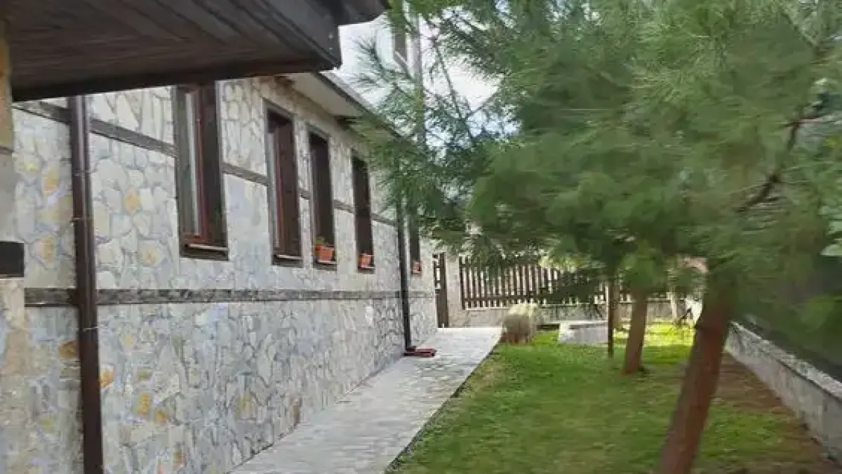 НАП извади на тезгяха къща за гости, ето колко й иска