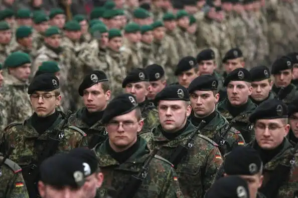 Лондон и Берлин с исторически пакт за отбрана при въоръжено нападение