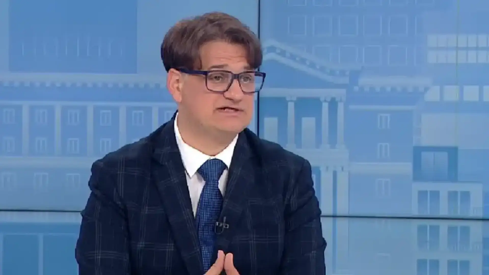 Скандалът гърми! Мариан Бачев отнесе нов удар след гей оргията