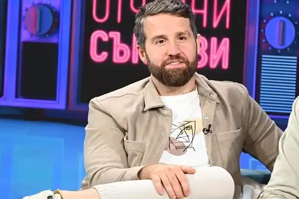 Край на мистерията? Даниел Пеев - Дънди показа жената до себе си Снимка