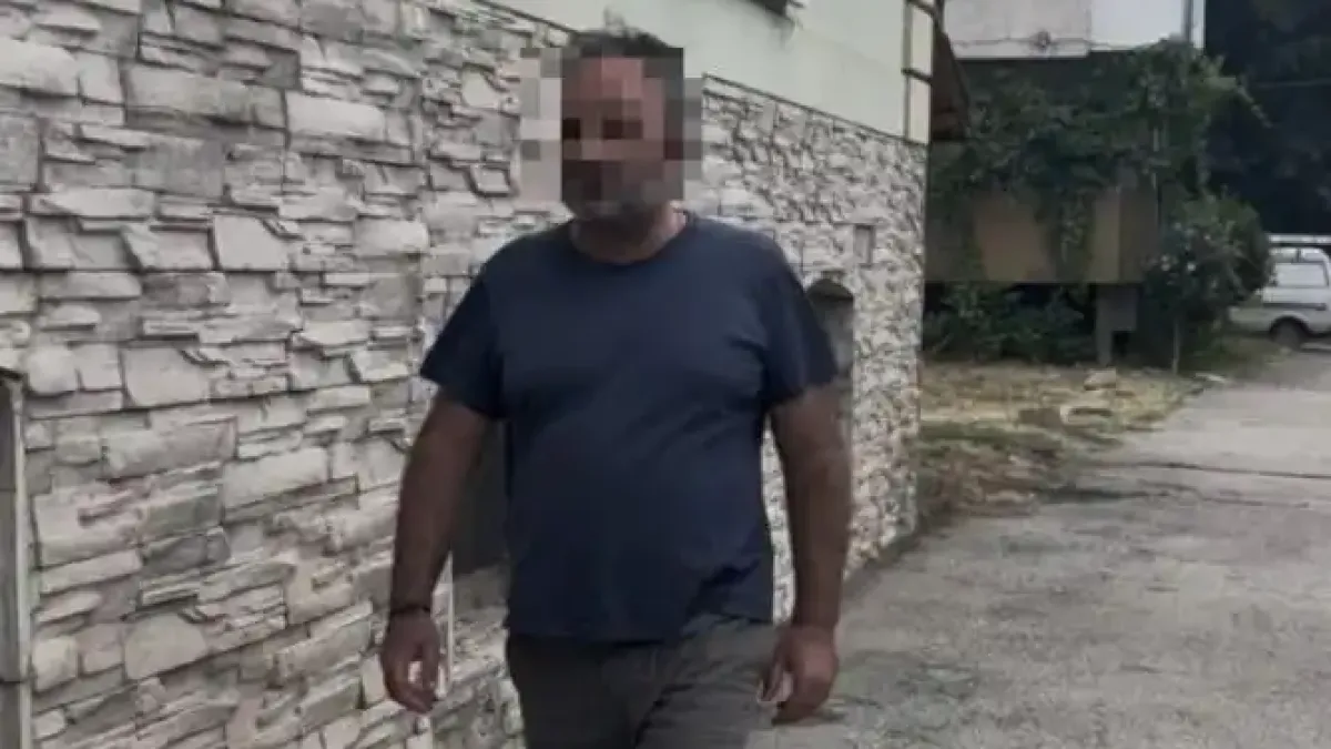 Гнусно: Перверзник се самозадоволява край детска площадка в Ловеч