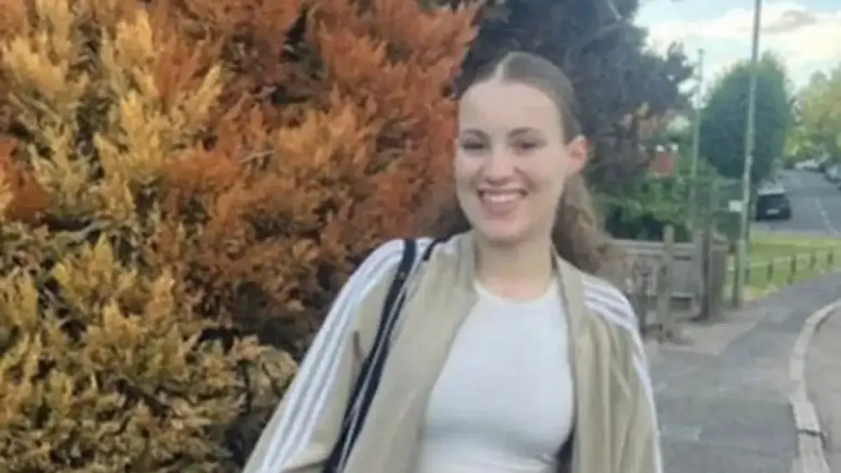 Четирима студенти се качиха в кола и се забиха в сграда със 150 километра в час