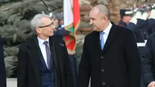 Денков е новата играчка в ръцете на кукловода Радев!