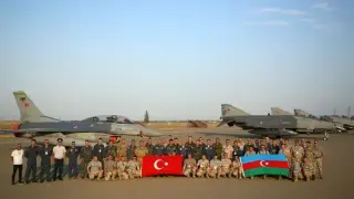 Азербайджан предлага да се разположи база на НАТО близо до руските граници