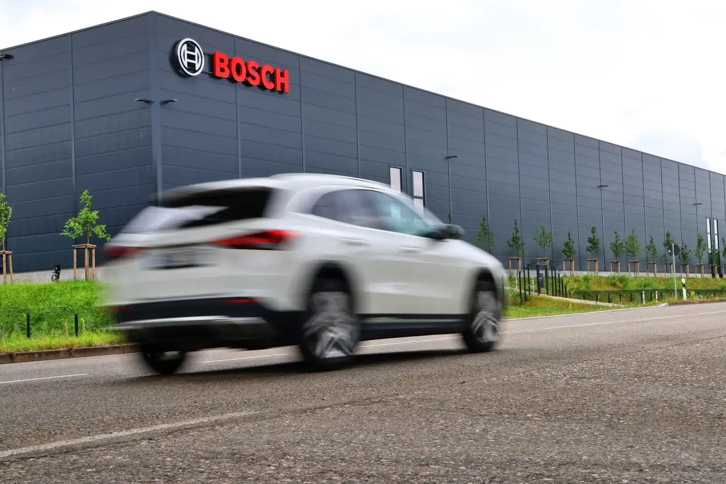 Лоша новина за голяма германска компания, печалбата ѝ се срина