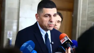 "Да, България" искат "депутинизация" и оставка на вицепремиера