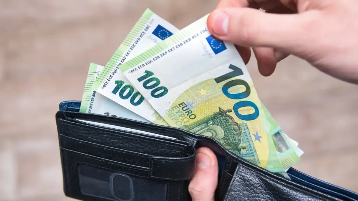 600 евро става минималната заплата у нас от януари