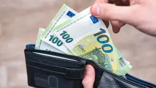 600 евро става минималната заплата у нас от януари
