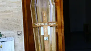 Фамилията Живкови и сянката на една дата: Краят на Тодор Славков