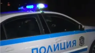 Сигнал до Блиц: Кола се преобърна по таван в София