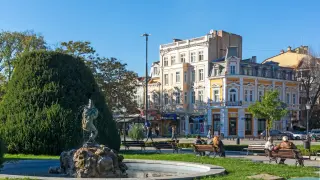 Обясниха как ще се прилага забраната за алкохол на открито в Русе