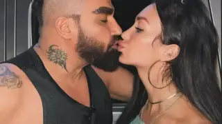 Дъно: Азис и Атижа го удариха на откровено порно Снимки 18+