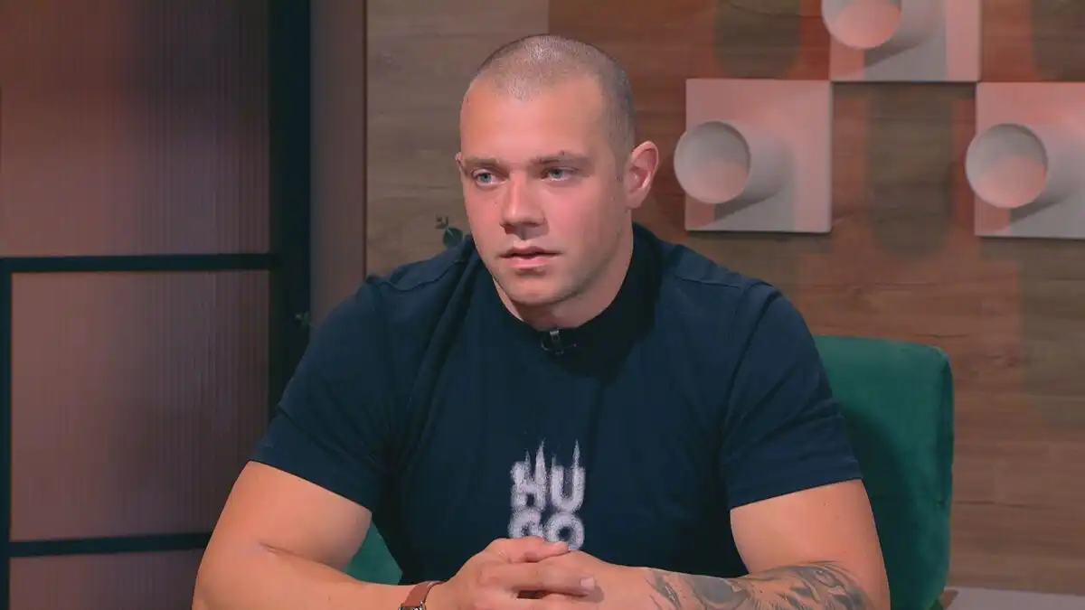 Наш пожарникар с шокираш разказ: Оставих бебето и жената в колата и отидох да гася
