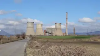 В складовата база на „ТЕЦ Бобов дол“ са горели въглища и слама