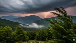 Лятото се обръща: След жегата идат бури и градушки, понеделник ще е опасен