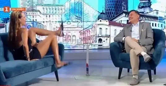 Резил: Мила Роберт се разчекна в ефира на БНТ, Любенов онемя Снимки 18+
