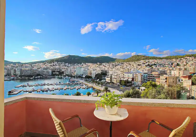 Какво става с Airbnb в Гърция и краткосрочните наеми
