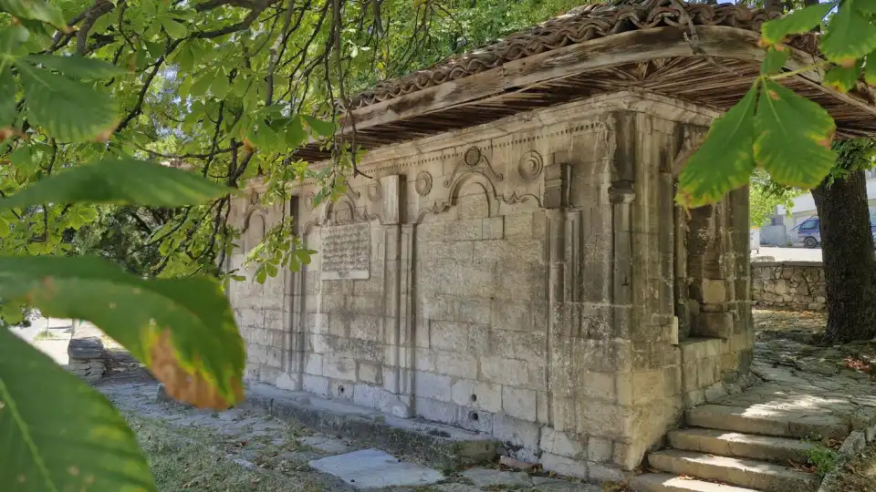 Пак ще тече вода: Бизнесмен от Шумен вдъхва нов живот на това "чудо на България" Снимки