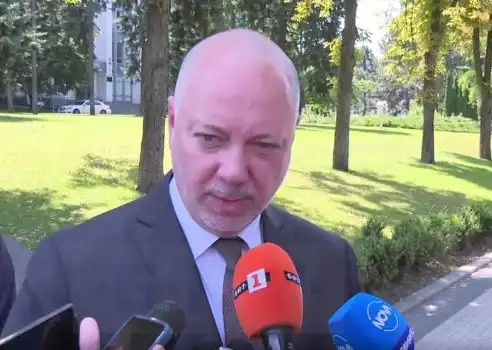 Желязков отвърна на Радев: Няма да коментирам от Кишинев пловдивски сказки