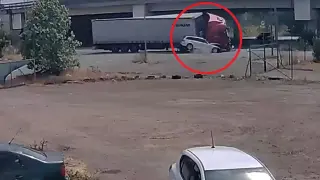 Сигнал до БЛИЦ! Зрелищна катастрофа на Северната тангента в София Видео