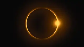 Знамение? Чака ни най-дългото слънчево затъмнение!