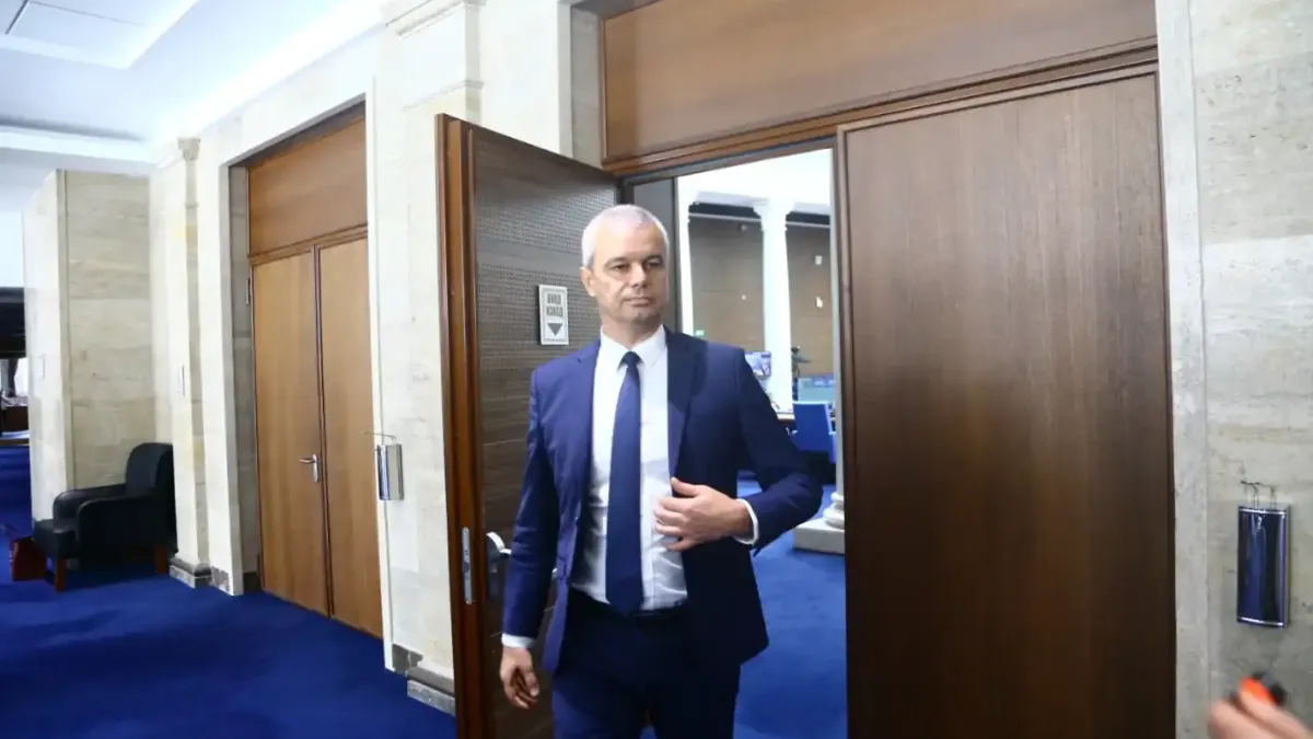 Касиерка смая Костадинов с убийствен въпрос за гадини