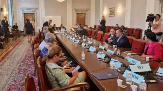 Здравната комисия отхвърли ветото на Радев за лимитите за болниците