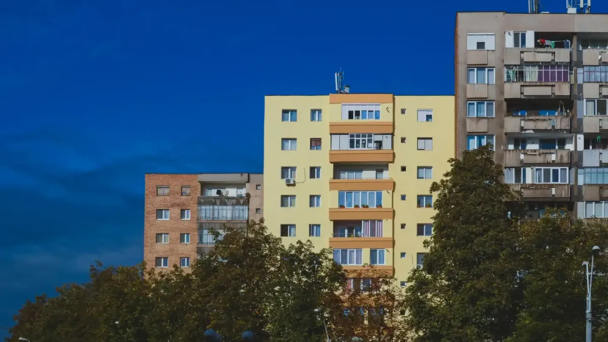 На тези наши съседи свят им се вие от поскъпването на жилищата - причината за скока