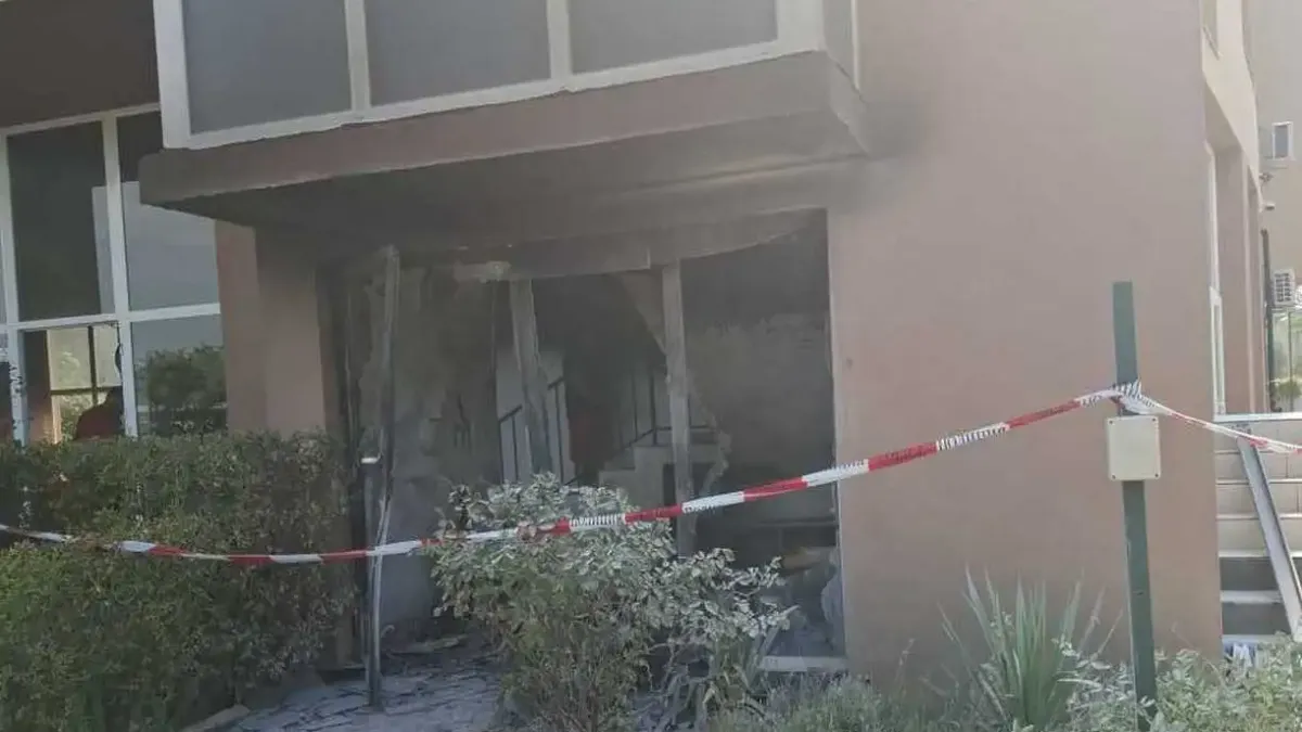 Кошмар в Слънчев бряг! Пиян запали голям пожар и се закани да избие всички Снимки