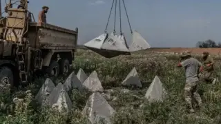 WSJ: Украйна започна най-мащабното строителство на отбранителни съоръжения