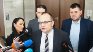 Мартин Димитров: Правителството вдига квази данъци!