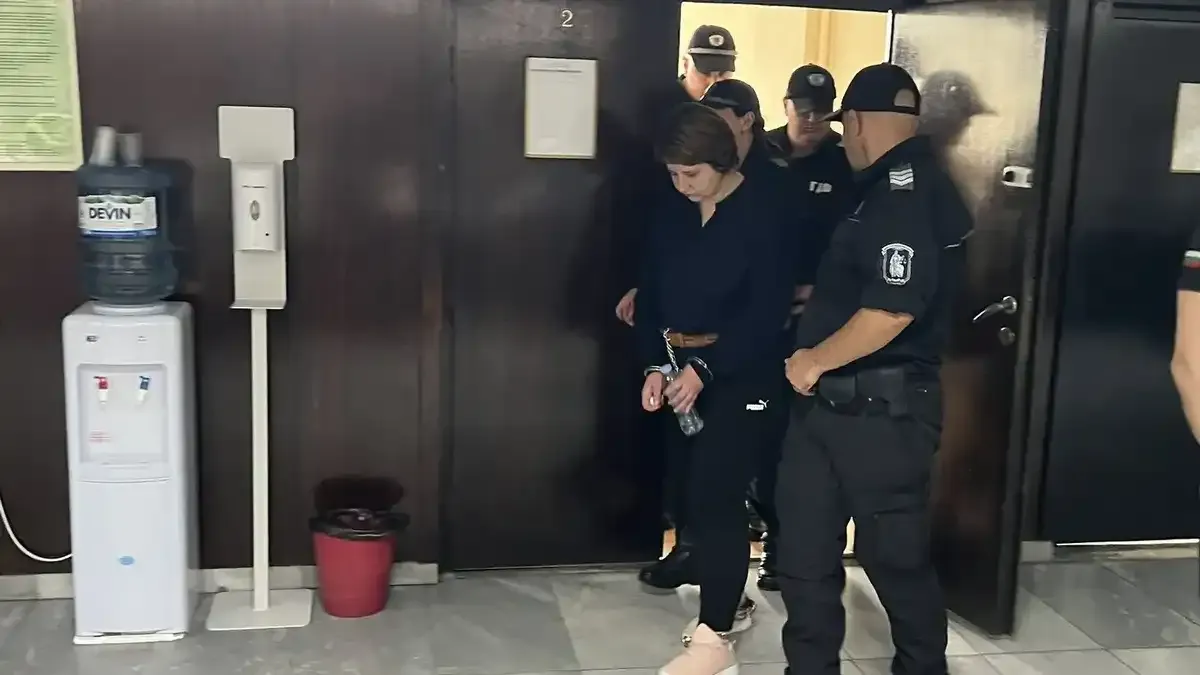Кристина, убила двете си деца в Сандански, не е на себе си от тази вест