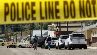 Четирима убити при стрелба в US бар в Монтана Снимки