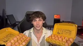 Млад мъж яде само яйца 5 дни! Това, което се случи с тялото му, е смайващо