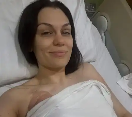 Джеси Джей влезе спешно в болница, 6 седмици след като бе оперирана от рак!