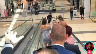 Бургазлии гледат и не вярват на очите си! Такова нещо в мола не е било Видео