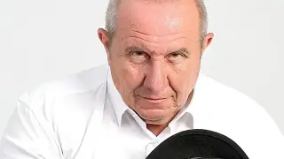 Извънредно! Шкумбата в болница, ще го оперират