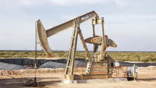 Световният пазар на петрол получава скрити негативни сигнали